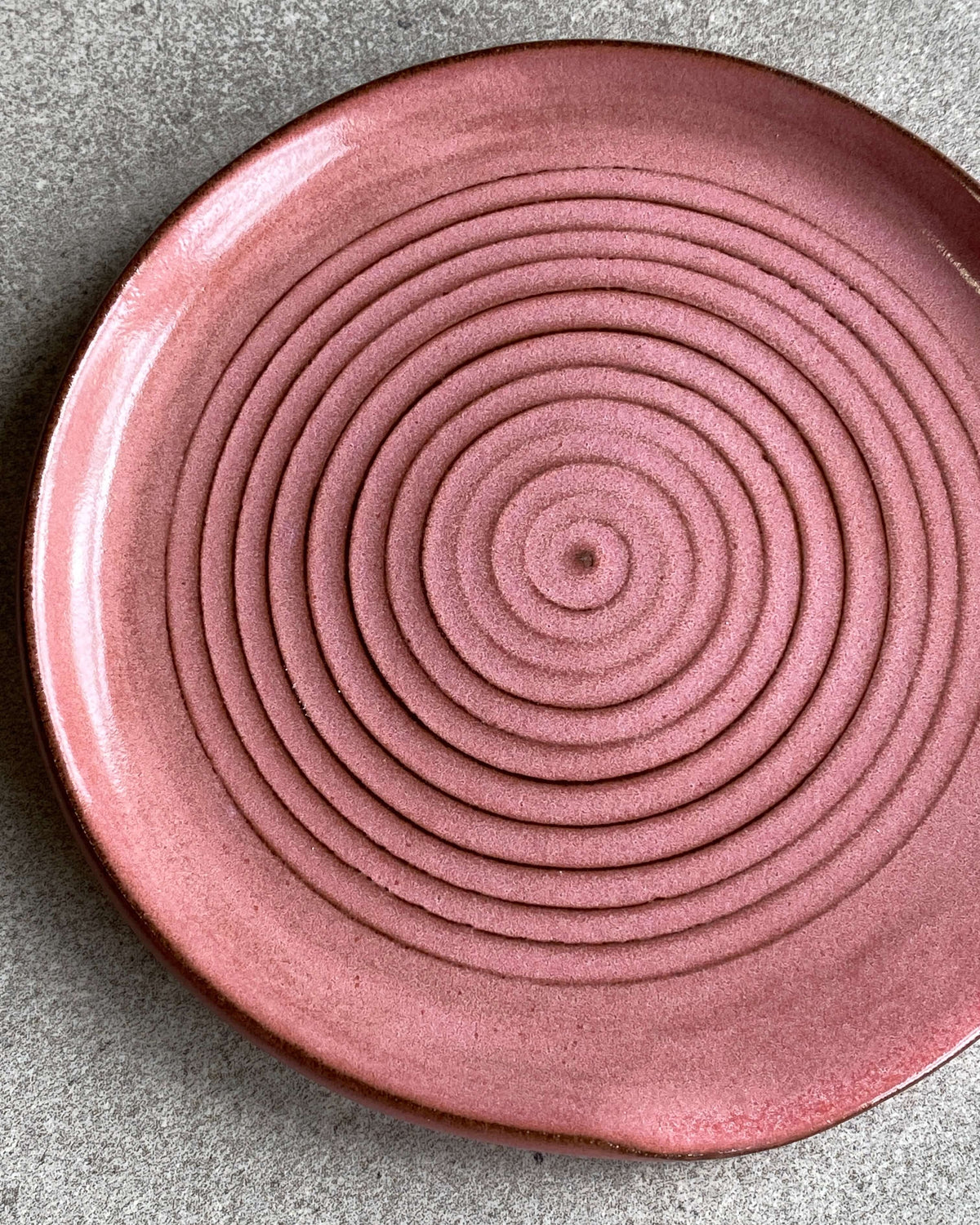 Nærbillede af spiralen i rosa glasur